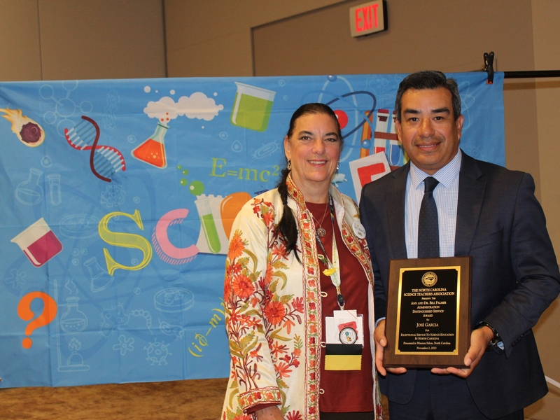 José Garcia - Distinguished Service Ann and Bill Palmer Administrator/Supervisor Award